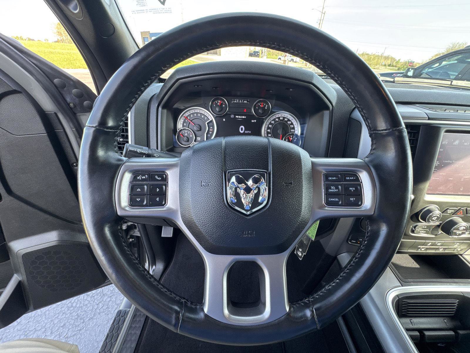 Used 2022 RAM 1500 Classic Warlock w/ Ceramic Gray Warlock Package AWD/4WD image 21