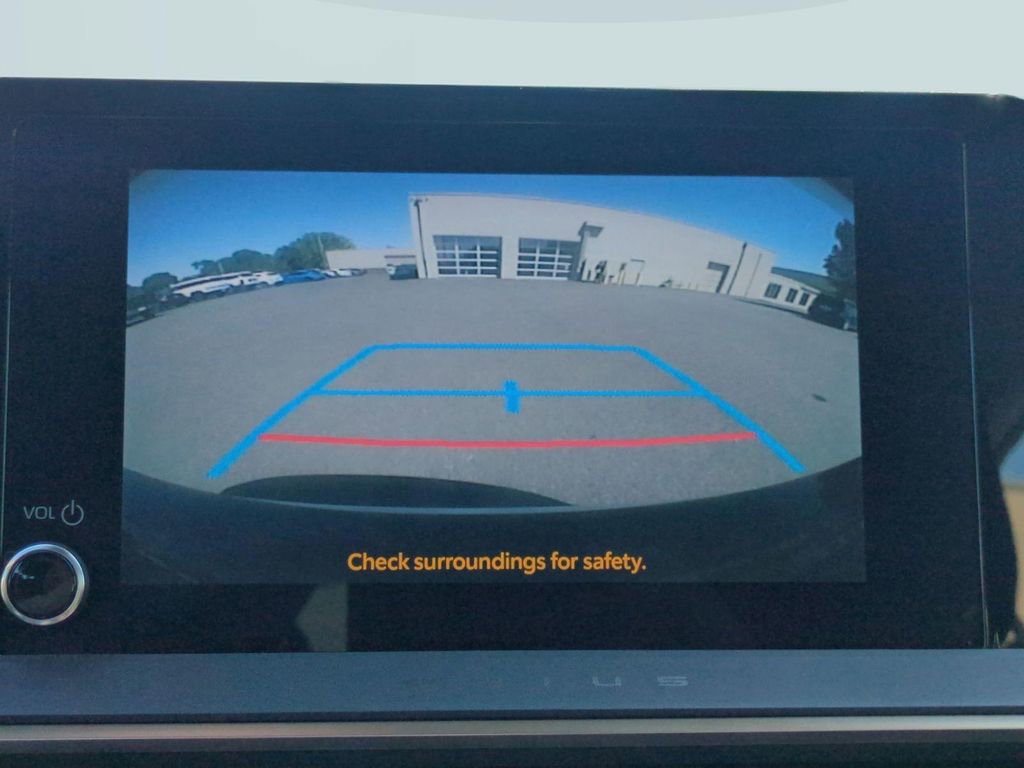 Used 2024 Toyota Prius Prime FWD image 19