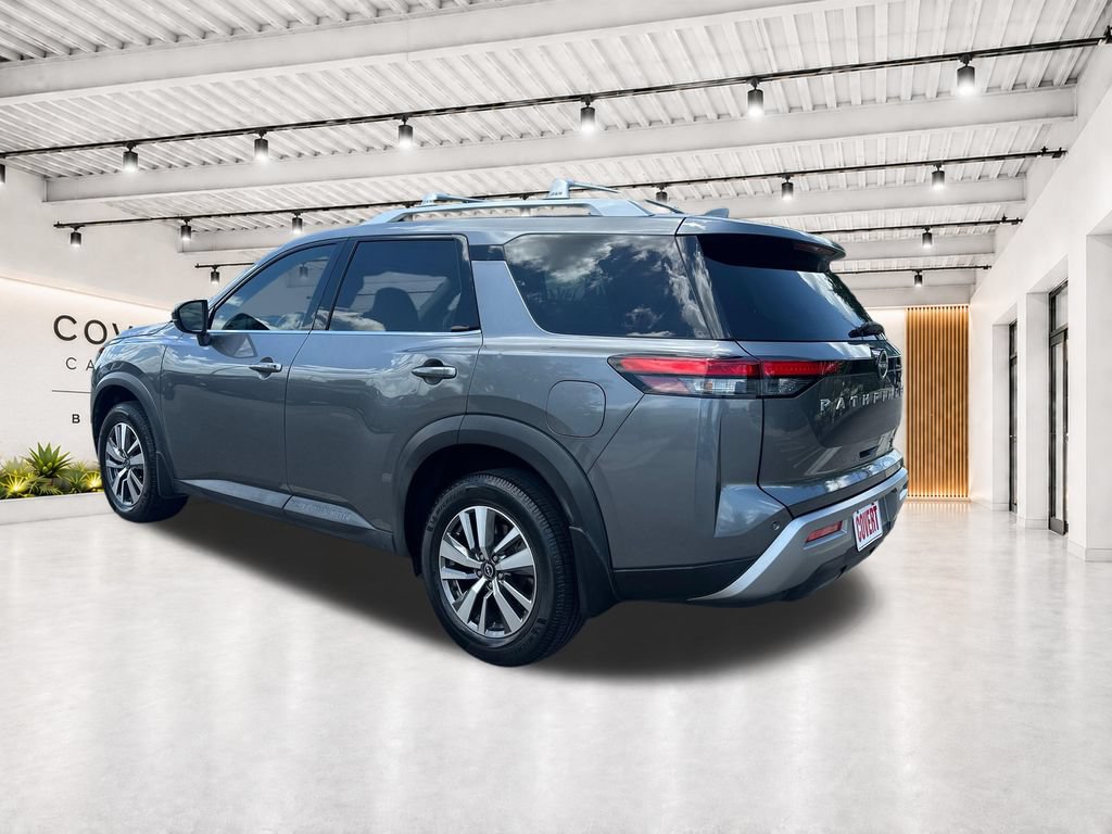 Used 2023 Nissan Pathfinder SL AWD/4WD image 8