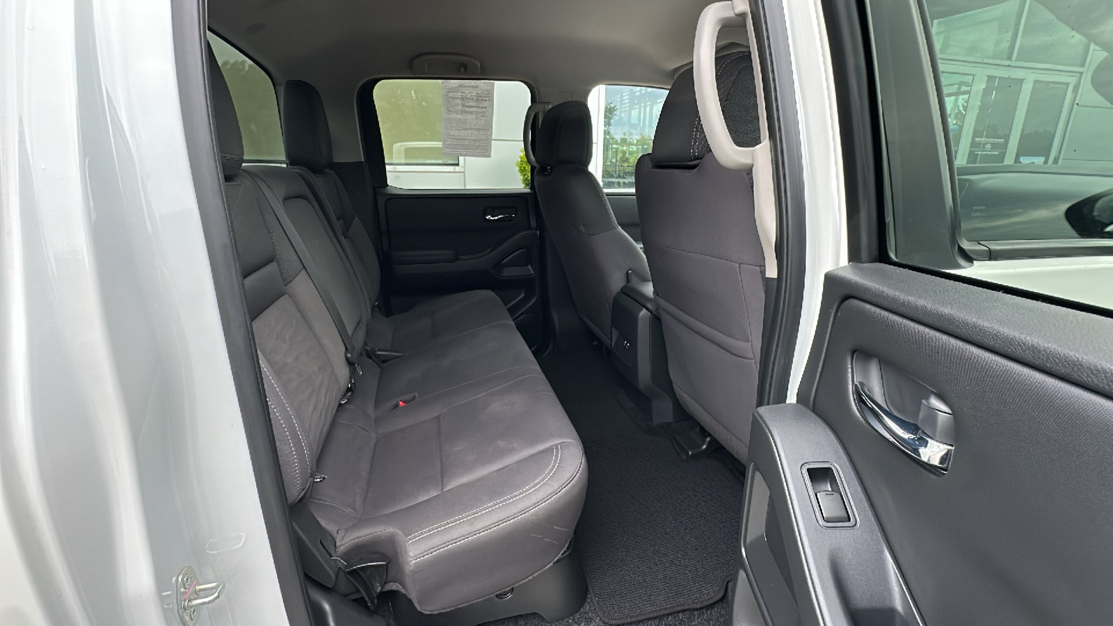 Certified 2023 Nissan Frontier SV w/ Tow Package AWD/4WD image 24