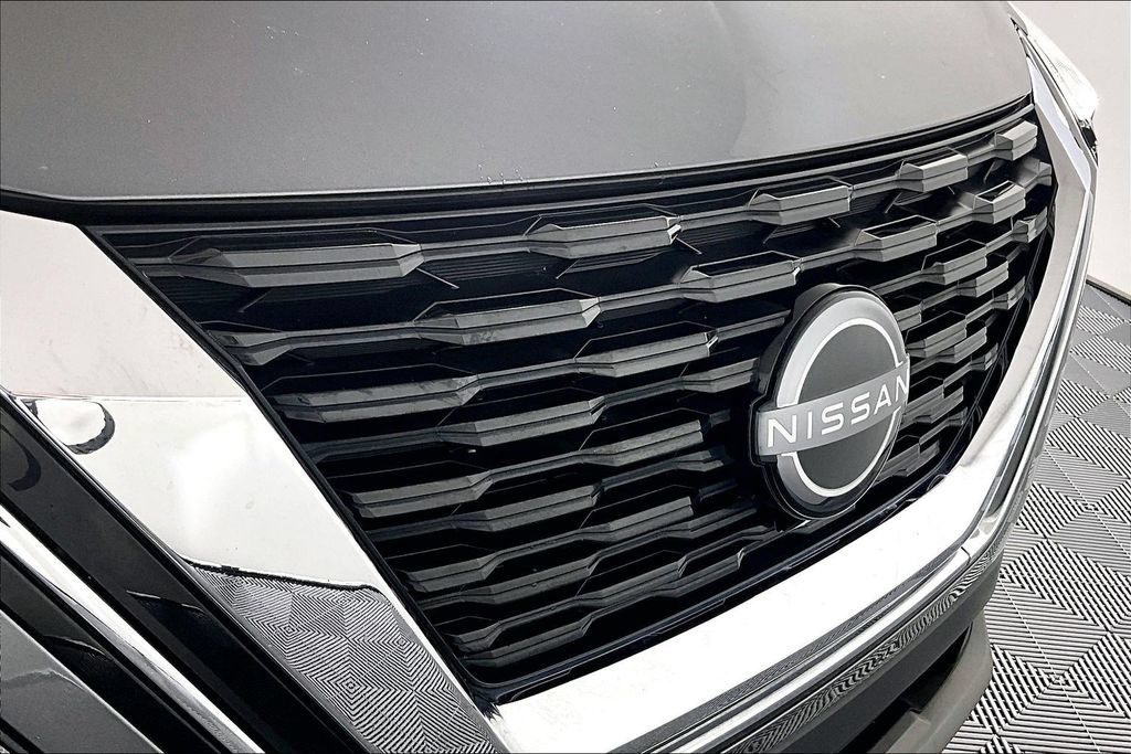 Used 2023 Nissan Rogue SV AWD/4WD image 30