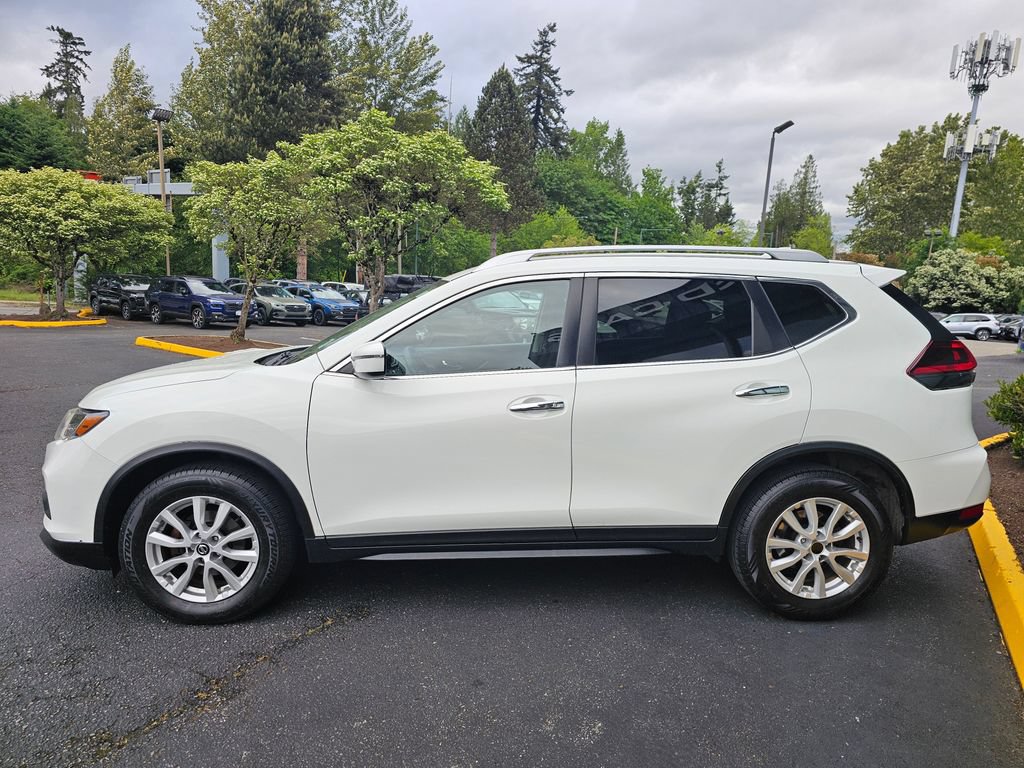 Used 2018 Nissan Rogue SV FWD image 4