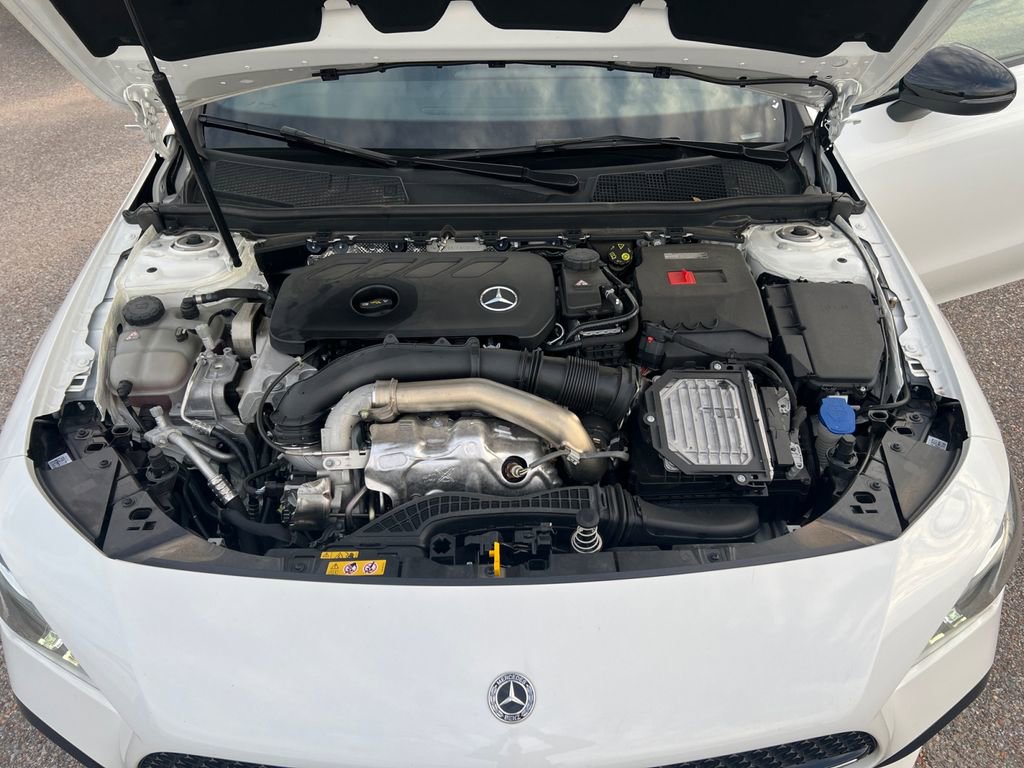 Certified 2025 Mercedes-Benz CLA 250 4MATIC image 24