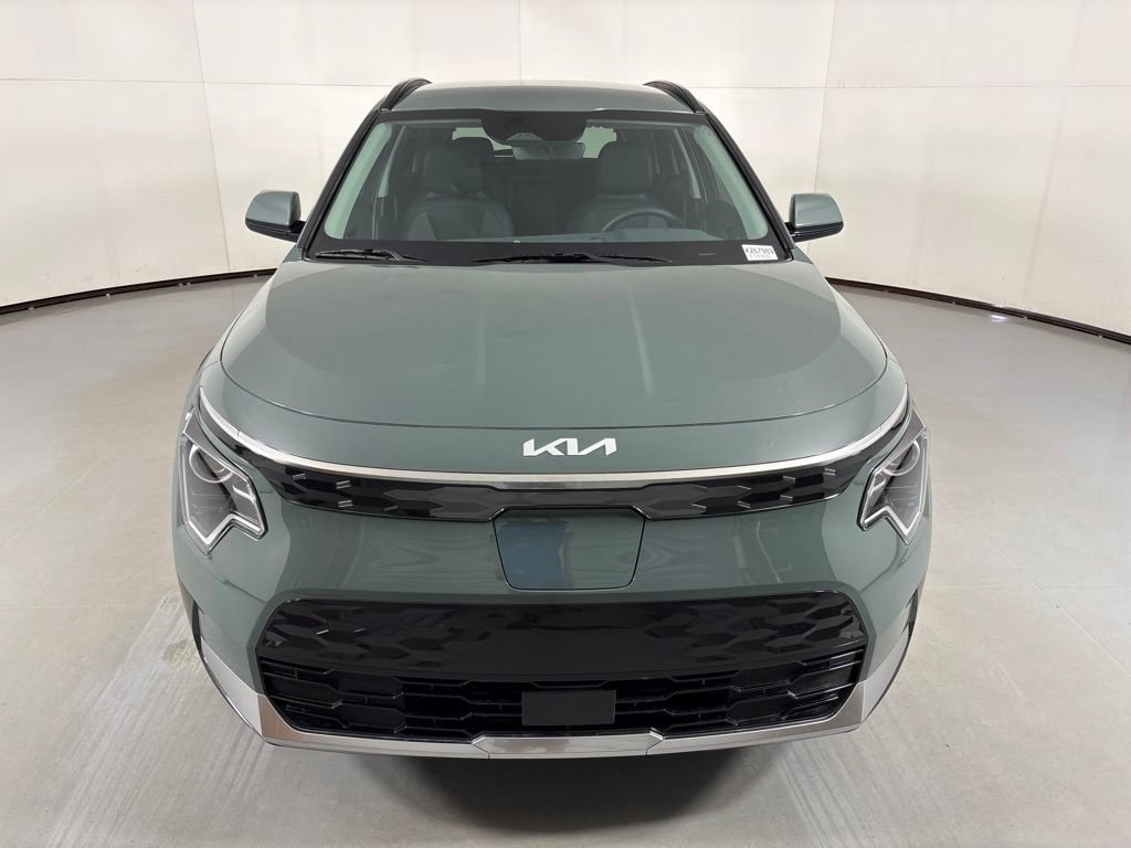 New 2026 Kia Niro Wind FWD image 3