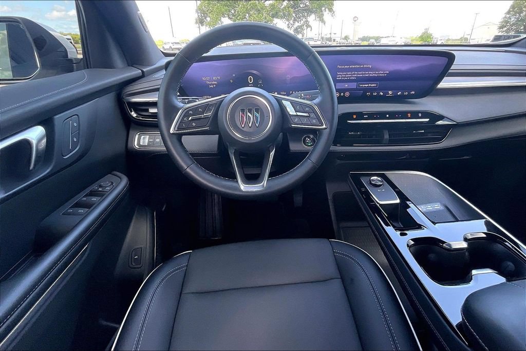 Used 2025 Buick Enclave Preferred FWD image 8