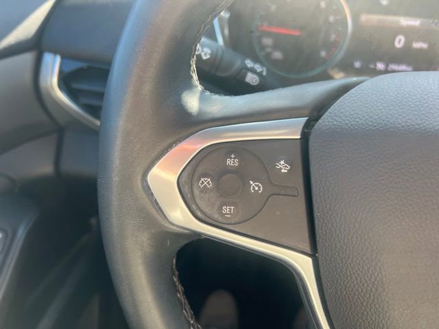 Used 2023 Chevrolet Traverse LT image 14