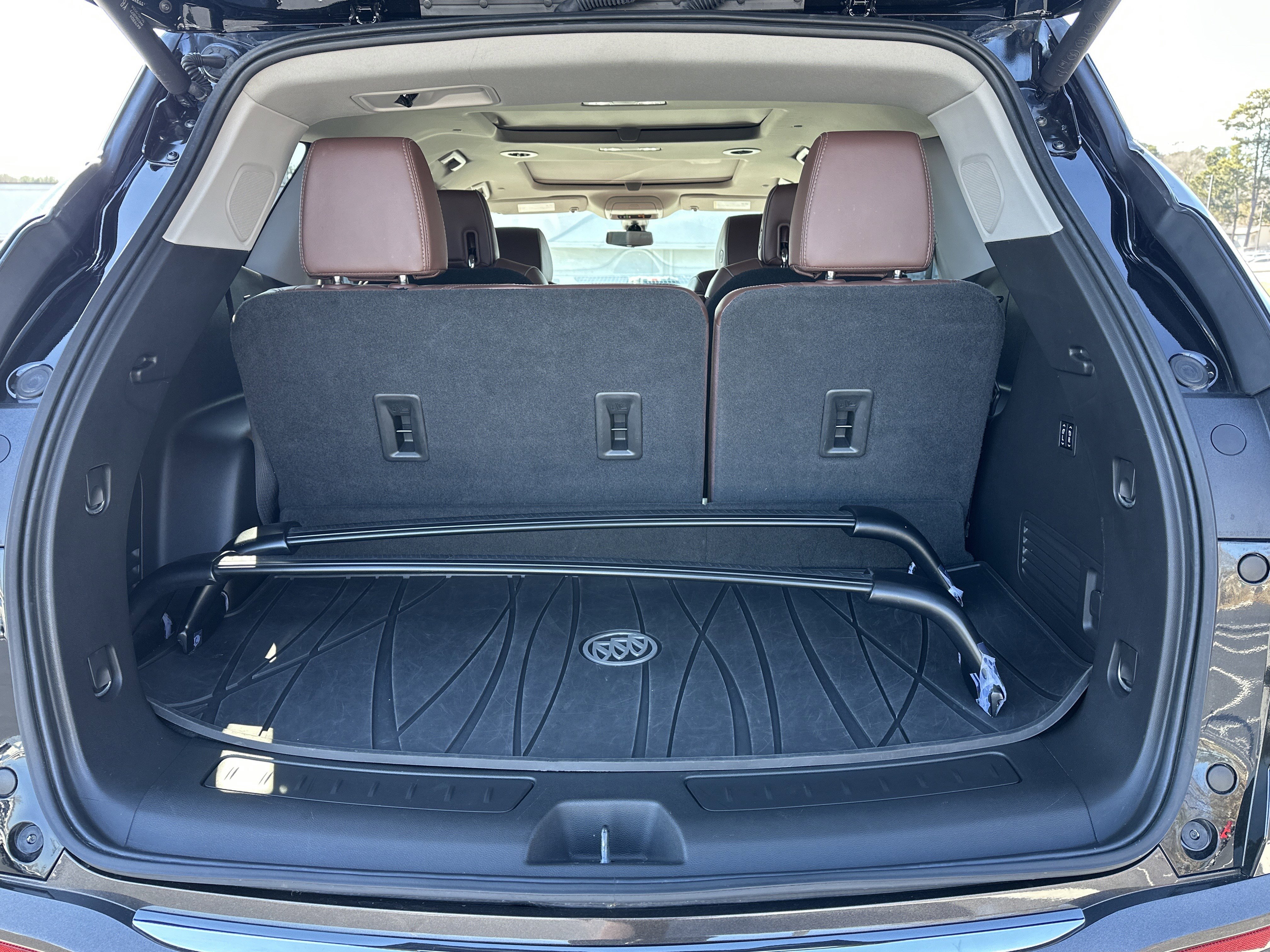 Used 2018 Buick Enclave Avenir w/ Avenir Technology Package image 14