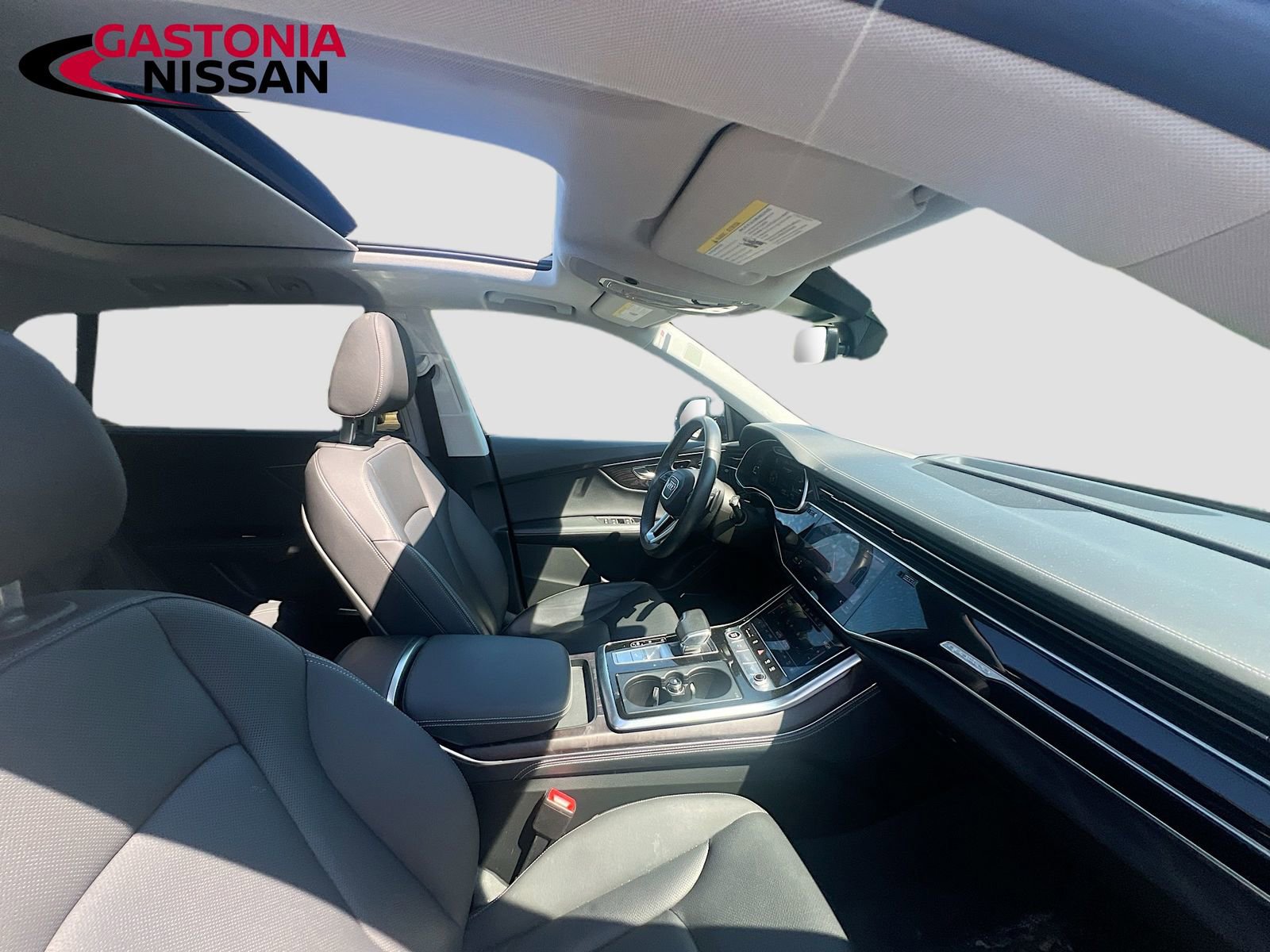 Used 2022 Audi Q8 Prestige image 37