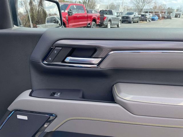 Used 2024 Chevrolet Silverado 1500 ZR2 w/ Technology Package image 29