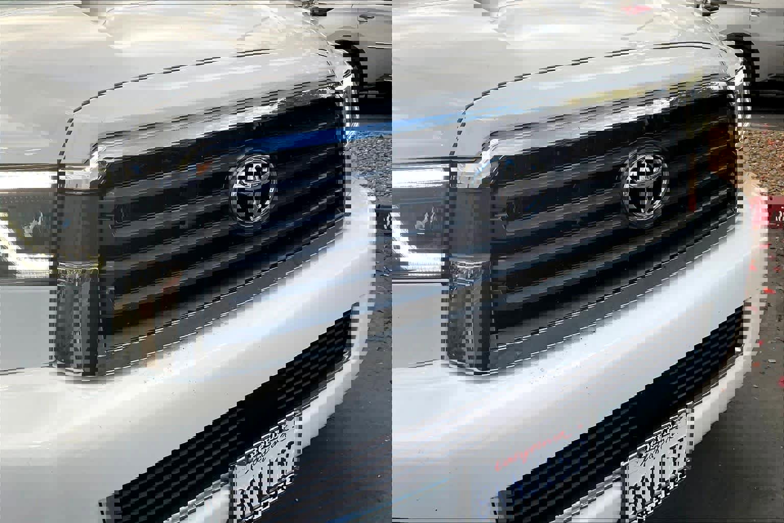 Used 2019 Toyota Sequoia Limited image 32