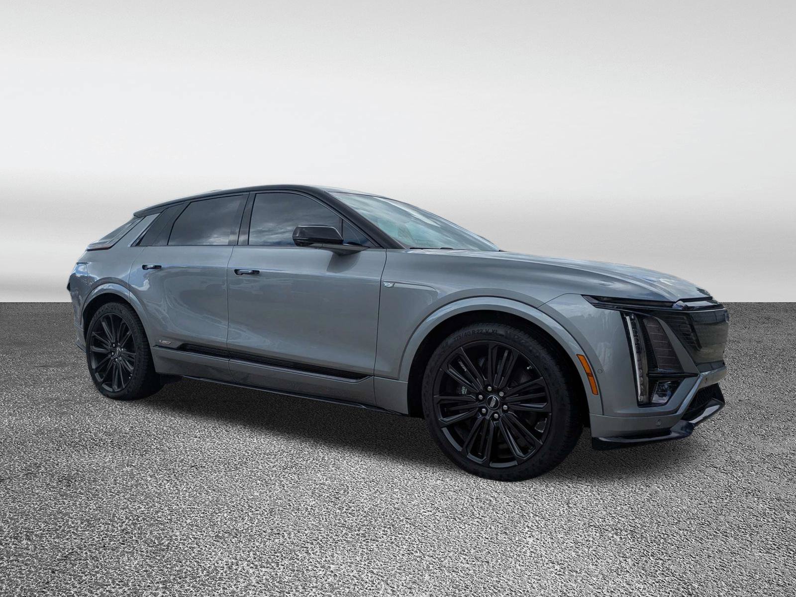 Used 2026 Cadillac Lyriq V w/ LPO, Floor Liner Package AWD/4WD image 3