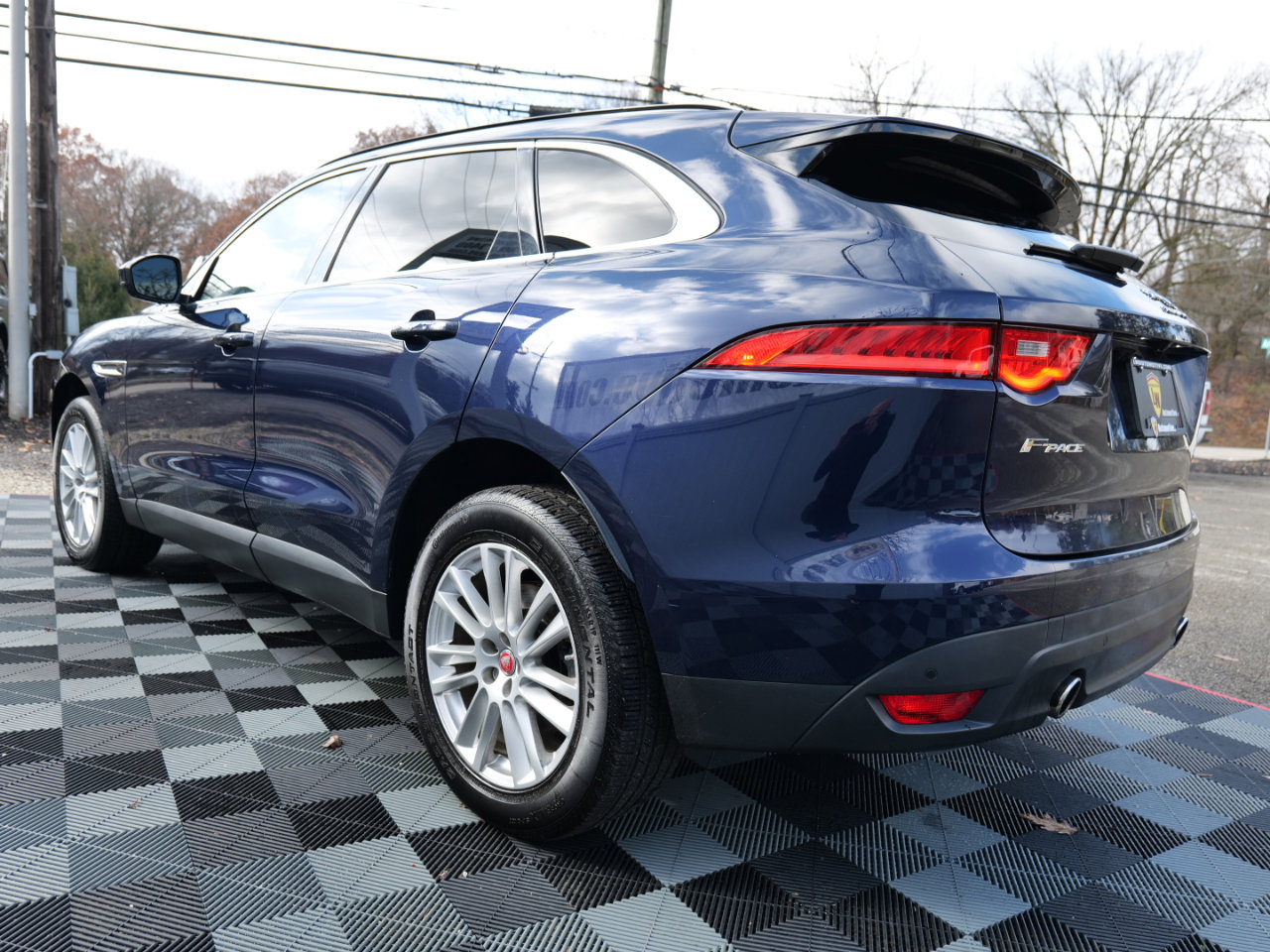 Used 2018 Jaguar F-PACE Prestige image 90