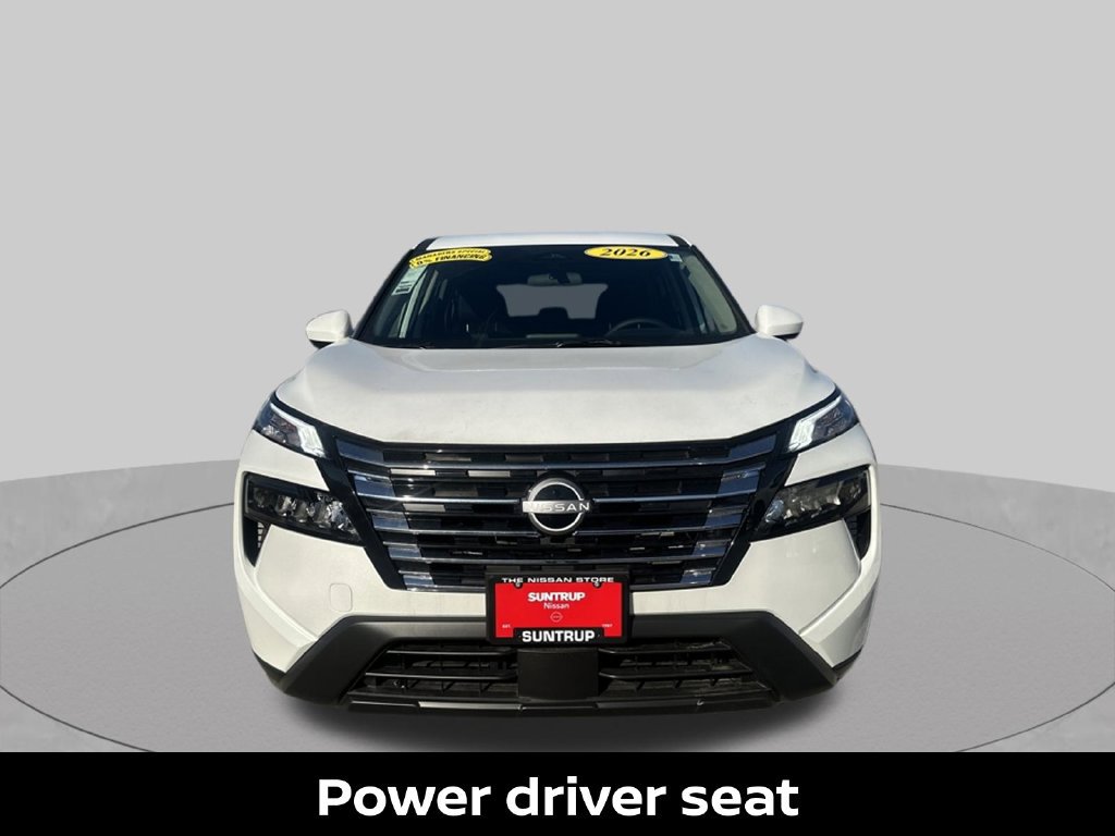 Certified 2026 Nissan Rogue SV AWD/4WD image 14