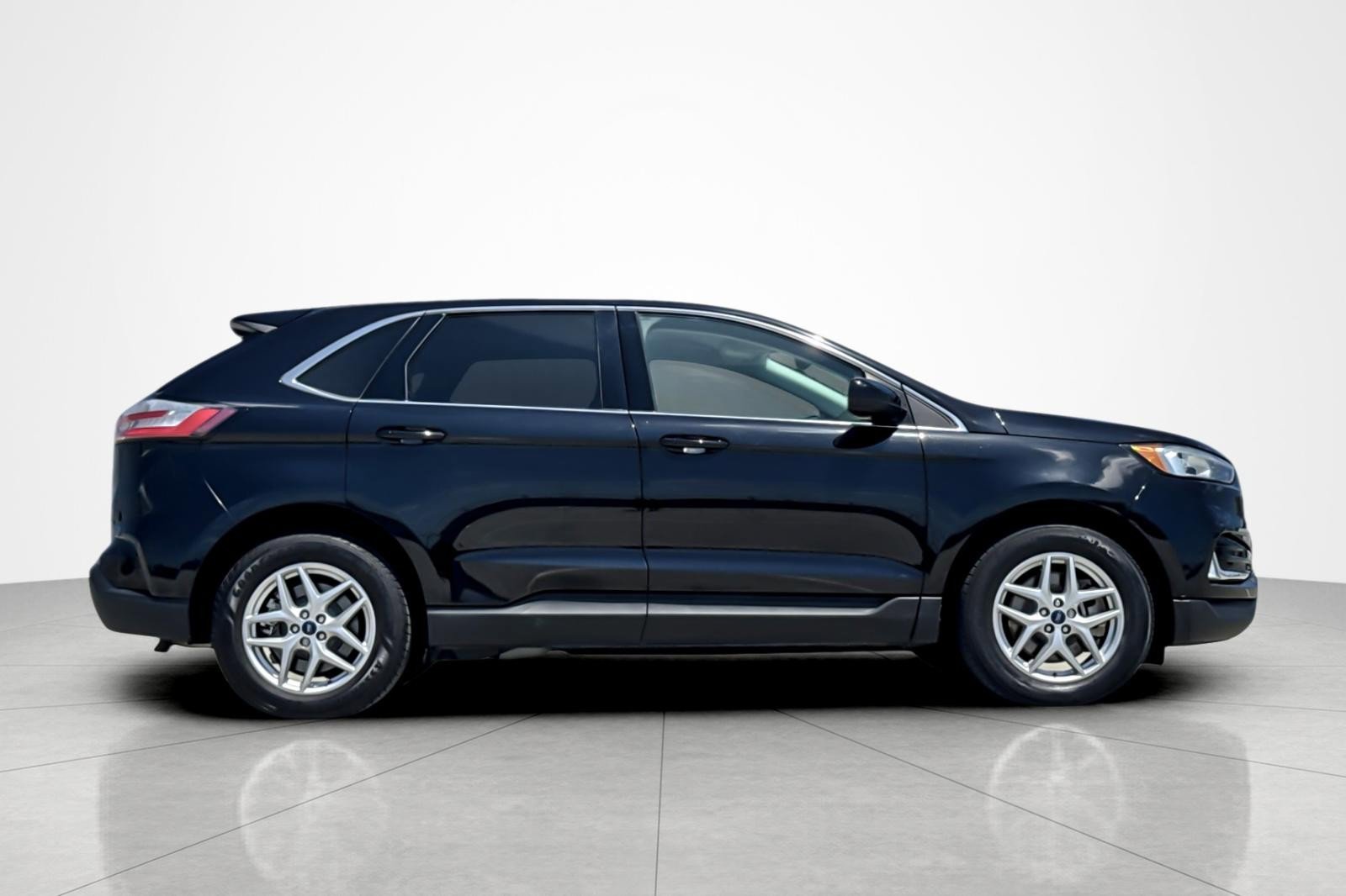 Used 2021 Ford Edge SEL AWD/4WD image 6