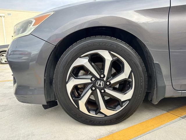 Used 2017 Honda Accord EX-L image 4