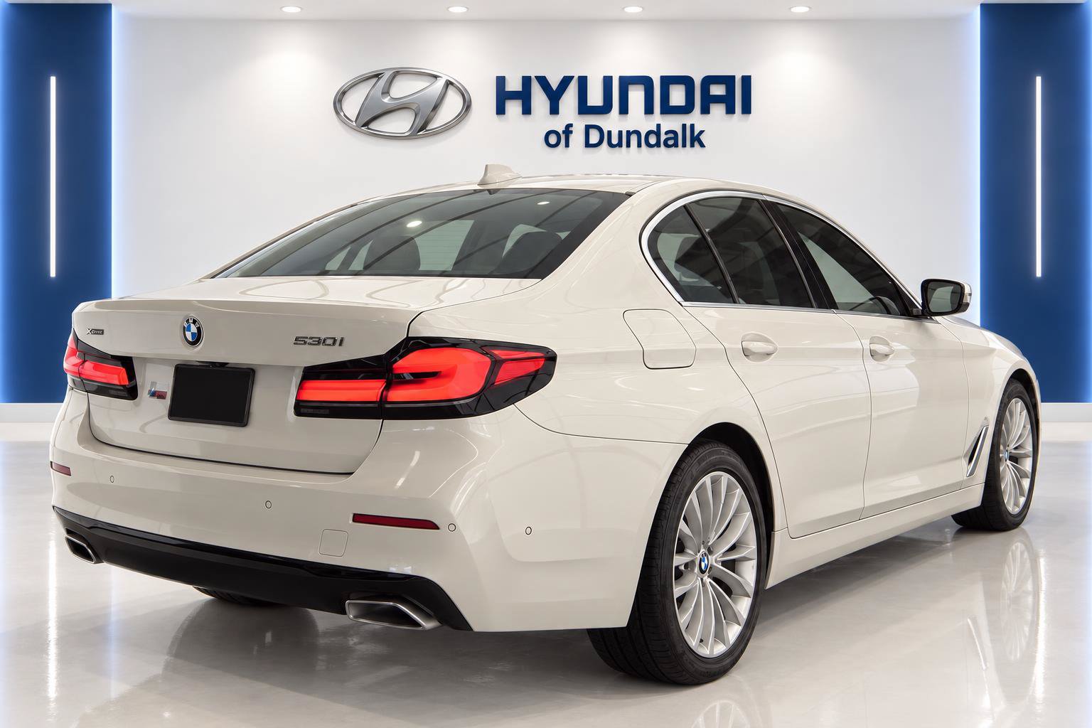 Used 2021 BMW 530i xDrive AWD/4WD image 4