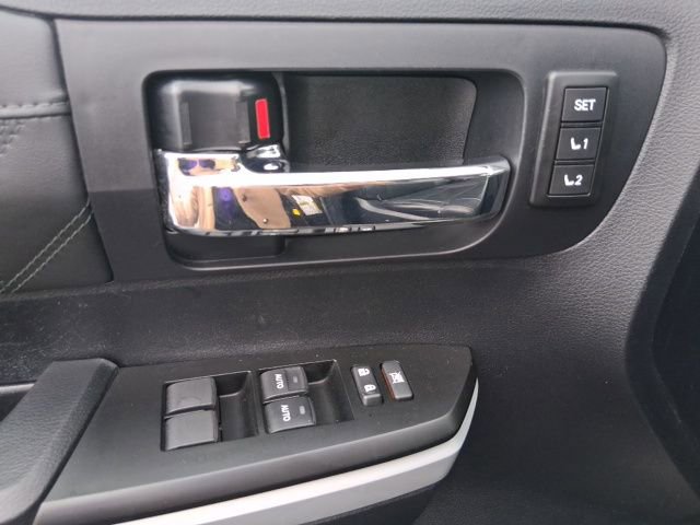 Used 2021 Toyota Tundra Platinum image 16