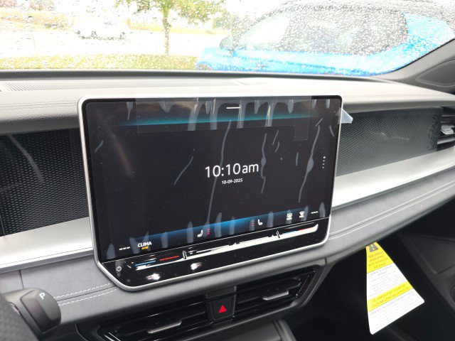 New 2025 Volkswagen Tiguan SE R-Line image 37