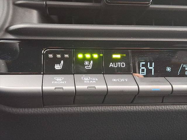 Certified 2025 Toyota Crown Signia AWD/4WD image 20