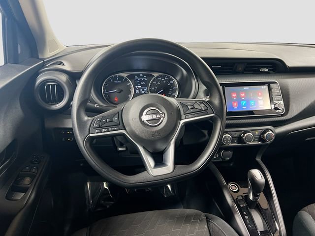 Used 2022 Nissan Kicks S FWD image 21