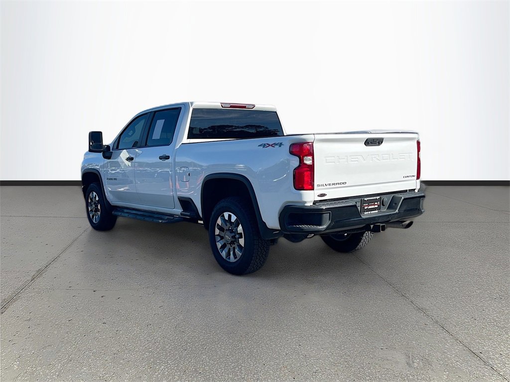Used 2021 Chevrolet Silverado 2500 Custom w/ Custom Value Package image 5