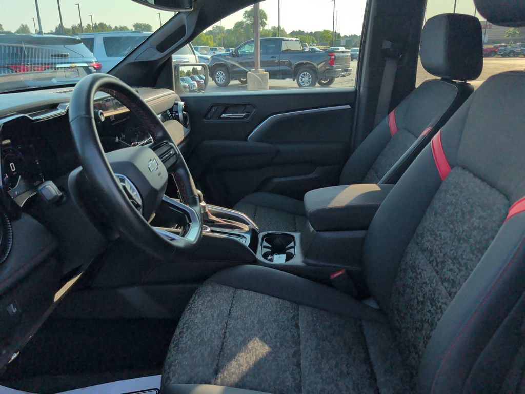 Used 2023 Chevrolet Colorado Z71 w/ Z71 Convenience Package 2 AWD/4WD image 19