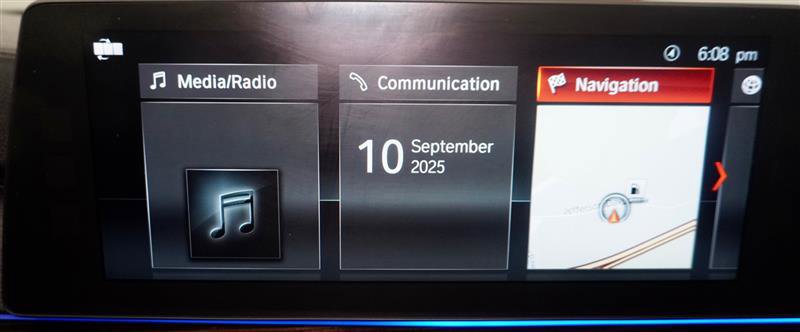 Used 2018 BMW 540i xDrive image 18