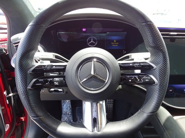 Used 2022 Mercedes-Benz EQS 580 4MATIC Sedan image 14