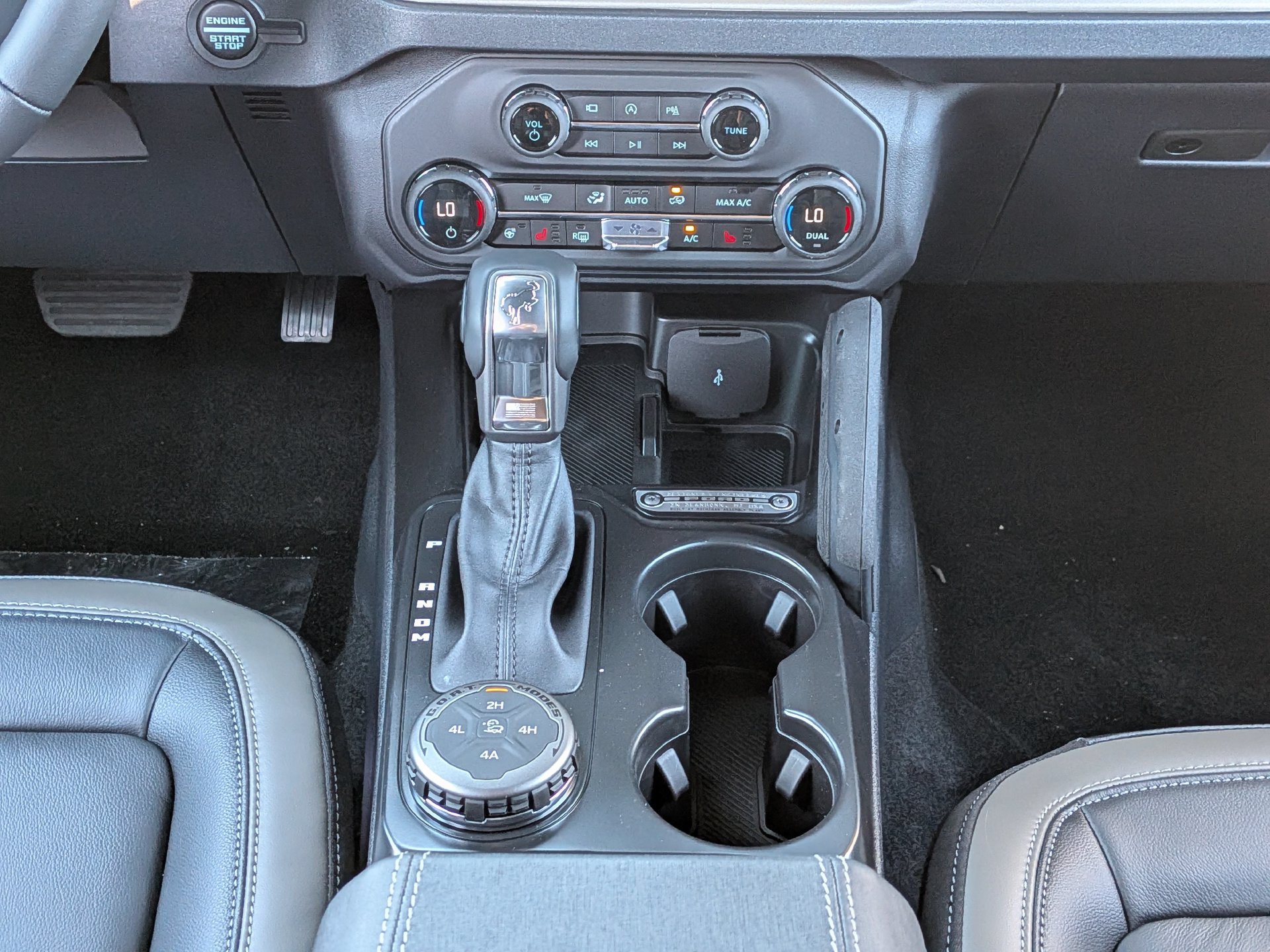New 2026 Ford Bronco Outer Banks w/ Sasquatch Package AWD/4WD image 20
