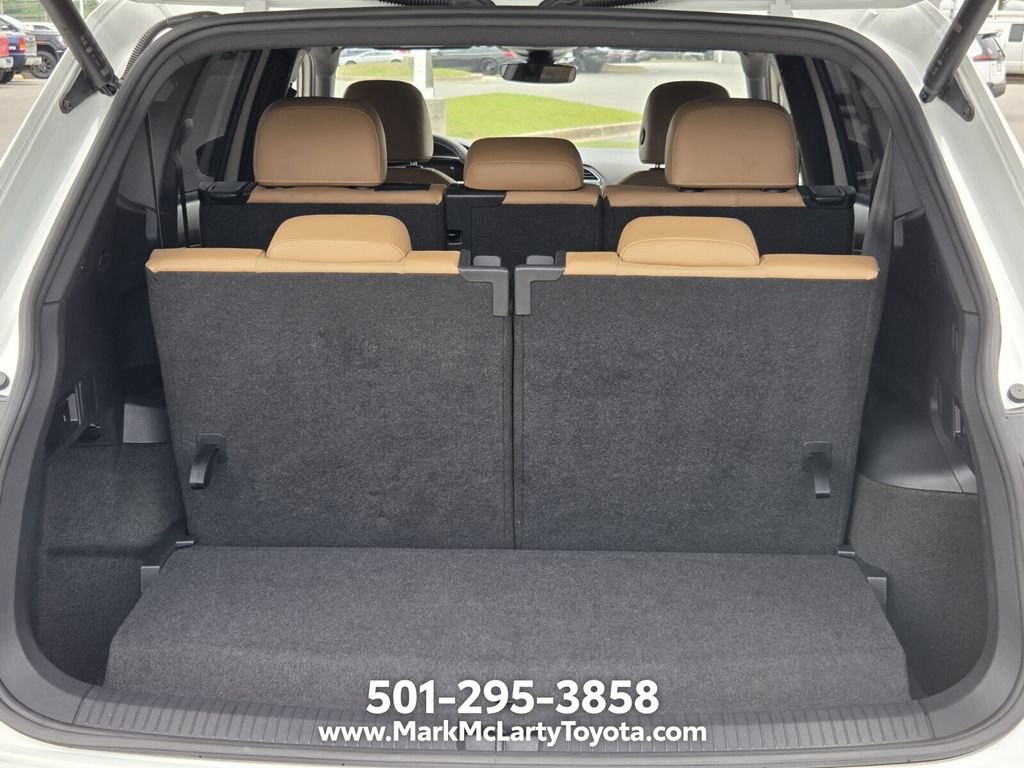 Used 2024 Volkswagen Tiguan SE FWD image 13