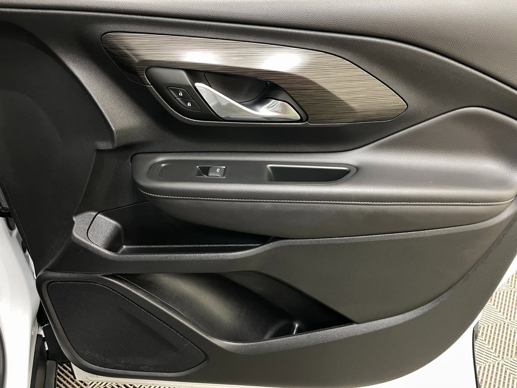 Certified 2022 GMC Terrain SLE w/ Driver Convenience Package image 38