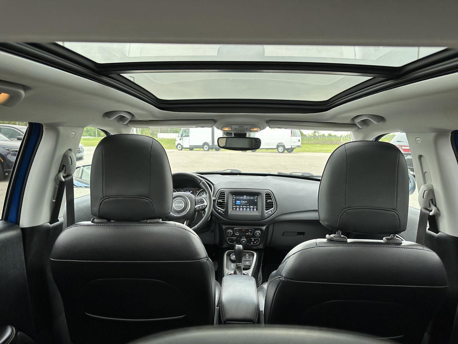 Used 2020 Jeep Compass Latitude AWD/4WD image 8