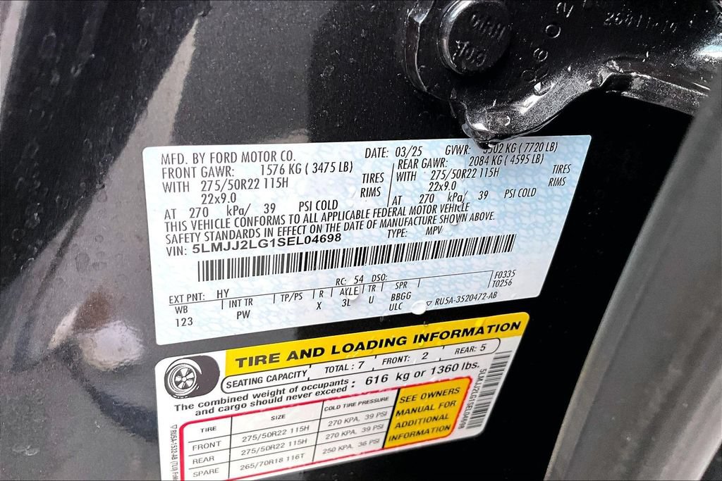 Used 2025 Lincoln Navigator Reserve AWD/4WD image 21