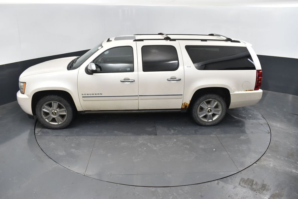 Used 2010 Chevrolet Suburban LTZ image 44