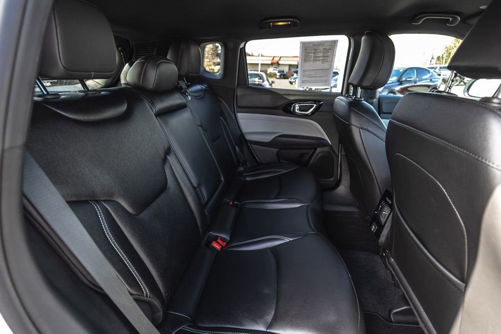 Used 2026 Jeep Compass Limited image 32