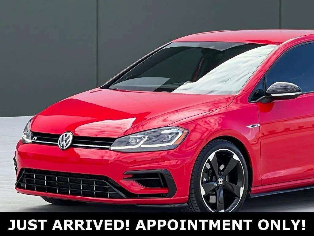 Used 2019 Volkswagen Golf R 4-Door image 33