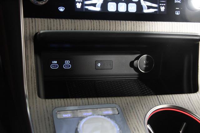 Certified 2025 Genesis GV80 3.5T Prestige AWD/4WD image 15