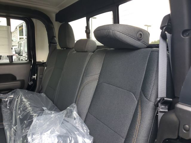 New 2025 Jeep Gladiator Sport image 14