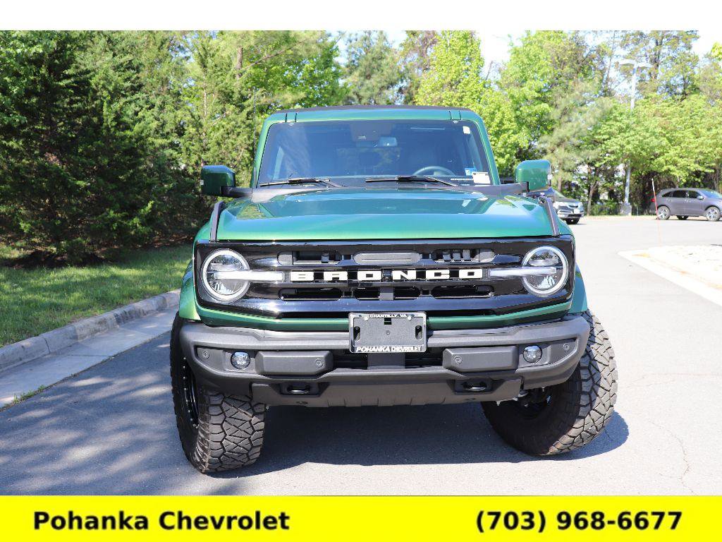 Used 2024 Ford Bronco Outer Banks AWD/4WD image 2