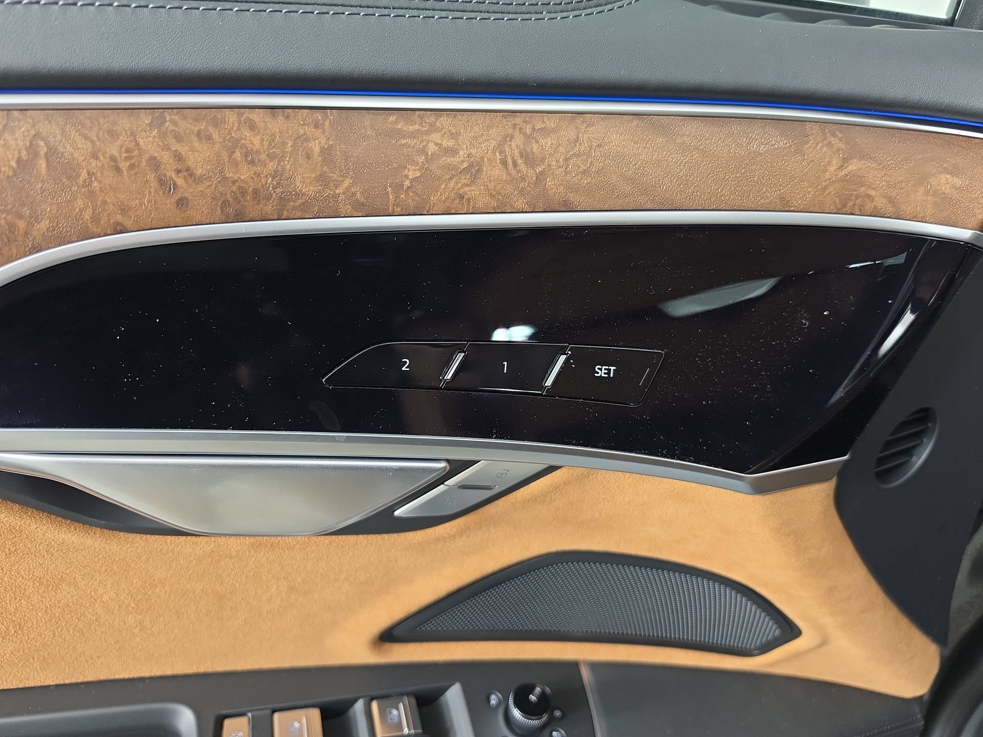 New 2026 Audi A8 L 3.0T AWD/4WD image 18
