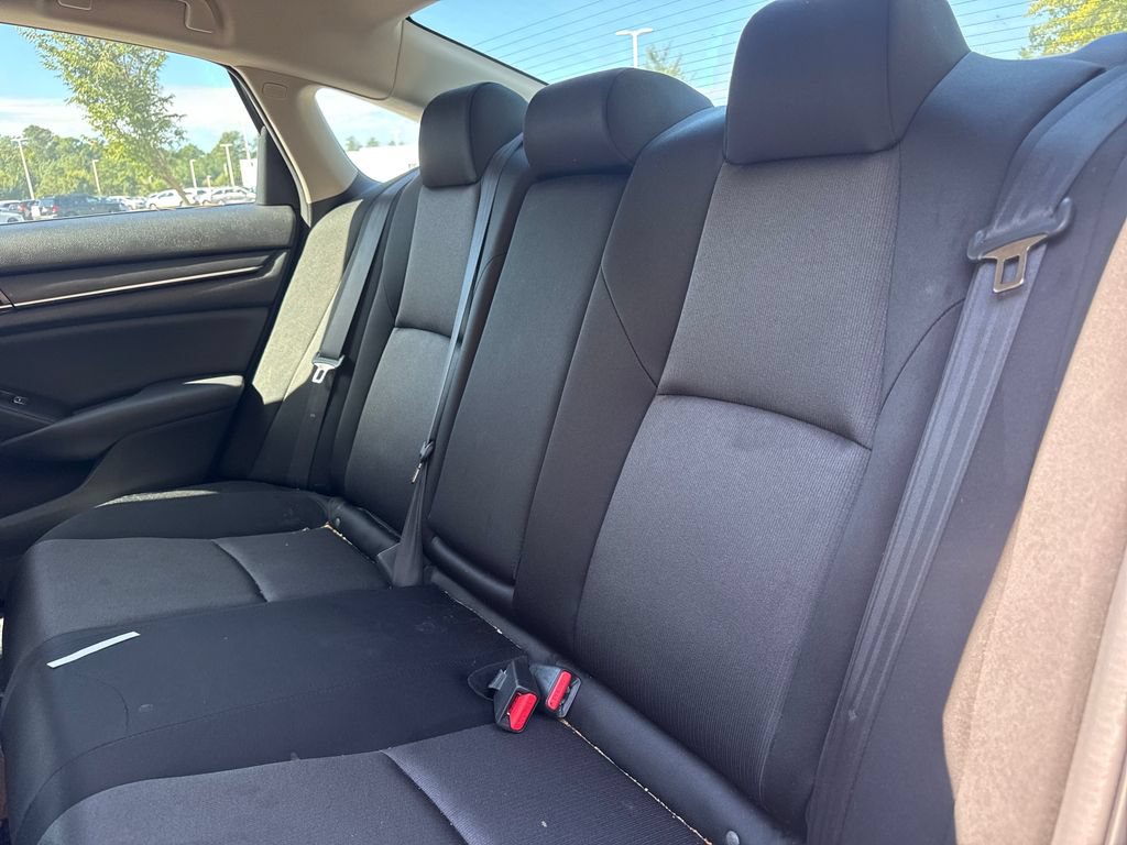 Used 2022 Honda Accord LX image 33