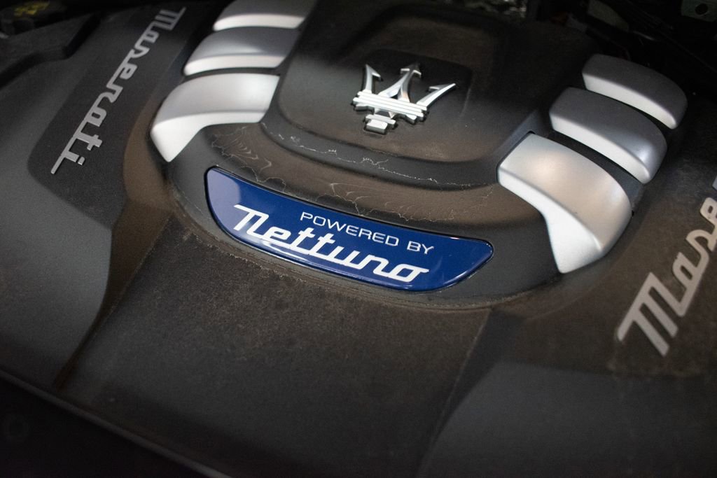 Used 2024 Maserati Grecale Trofeo AWD/4WD image 11