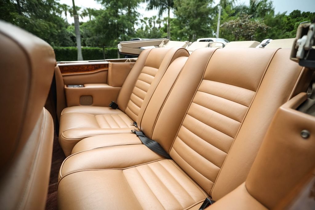 Used 1989 Rolls-Royce Corniche II RWD image 28