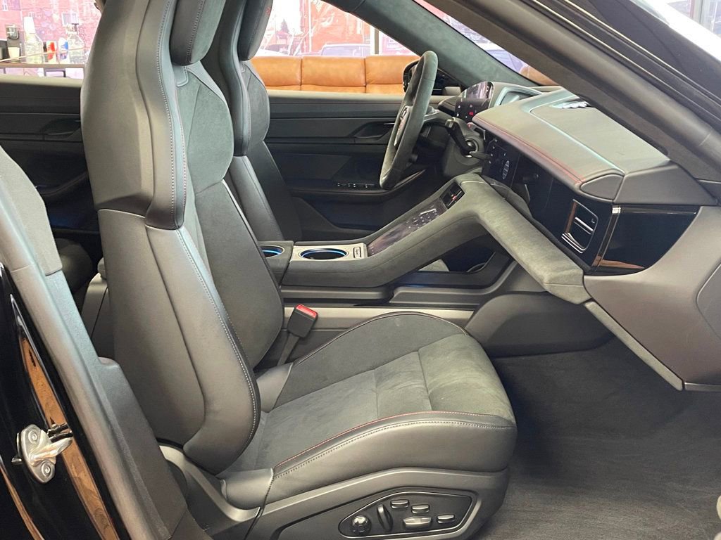 Used 2024 Porsche Taycan GTS image 24