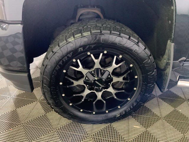 Used 2018 Chevrolet Silverado 1500 LT w/ All Star Edition AWD/4WD image 9