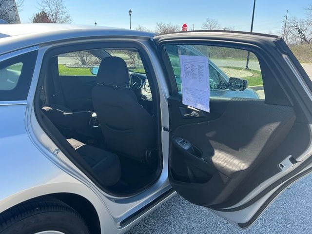 Used 2016 Chevrolet Malibu LT image 16