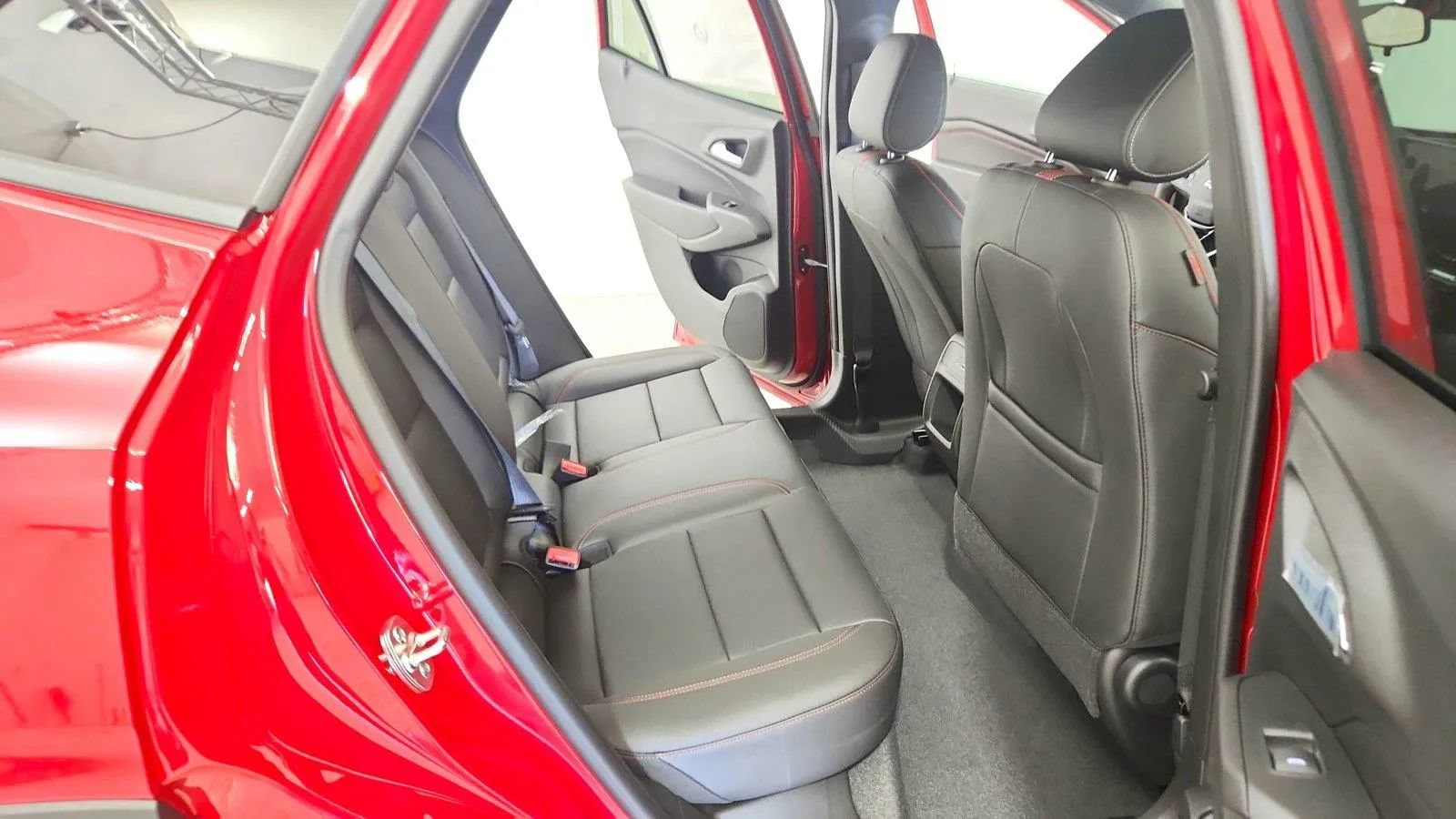 New 2026 Chevrolet Trax RS w/ Driver Confidence Package FWD image 27