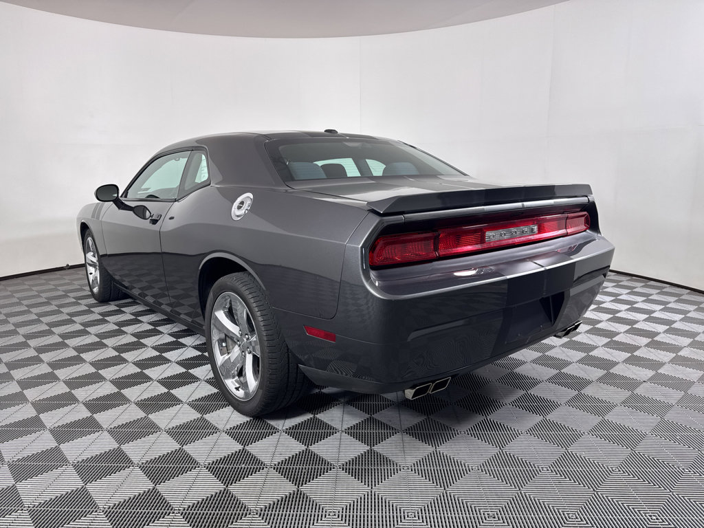 Used 2014 Dodge Challenger R/T image 18