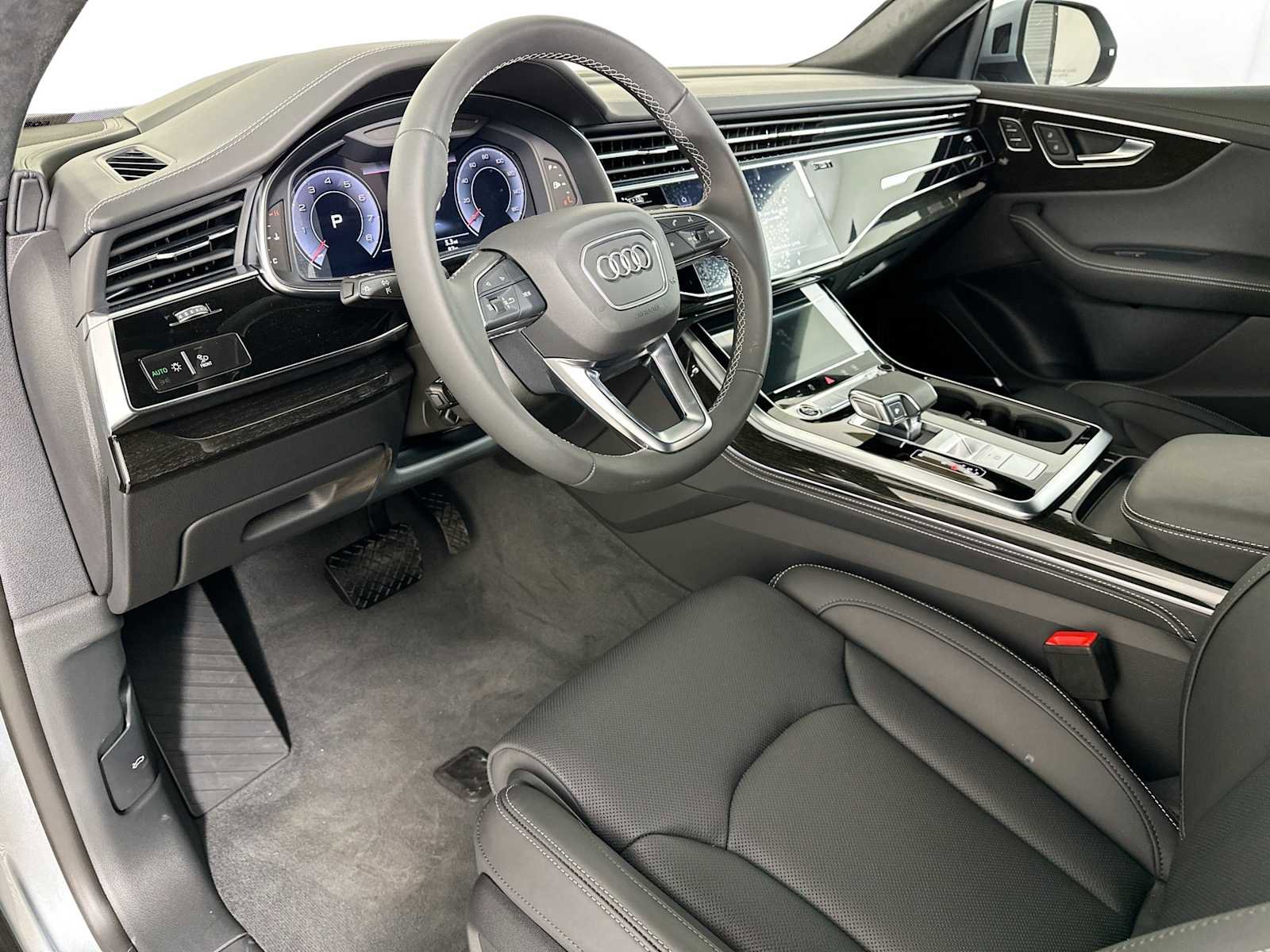 New 2025 Audi Q8 Prestige image 9