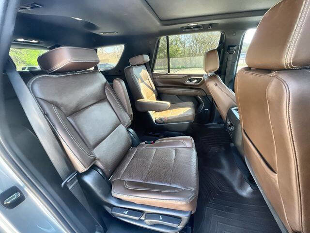 Used 2021 Chevrolet Tahoe High Country w/ Premium Package image 26